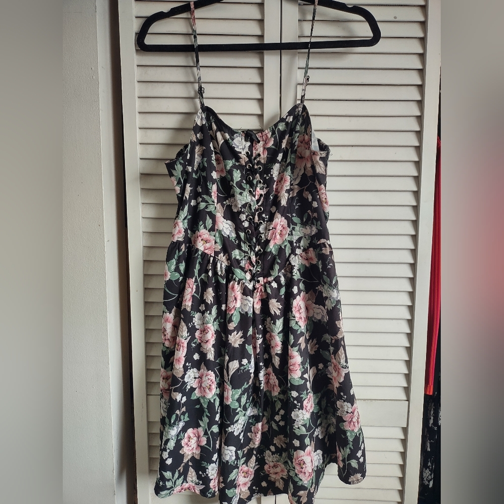 Chic Black Floral Mini Dress